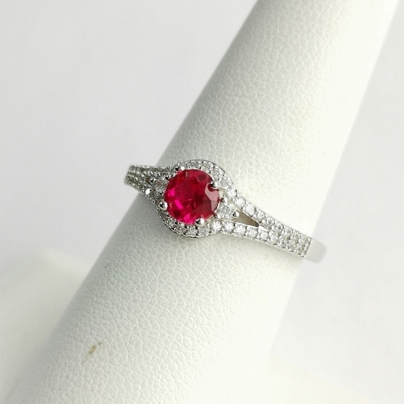 NEW  Ruby halo cz sterling silver ring size 8 - Picture 4 of 6